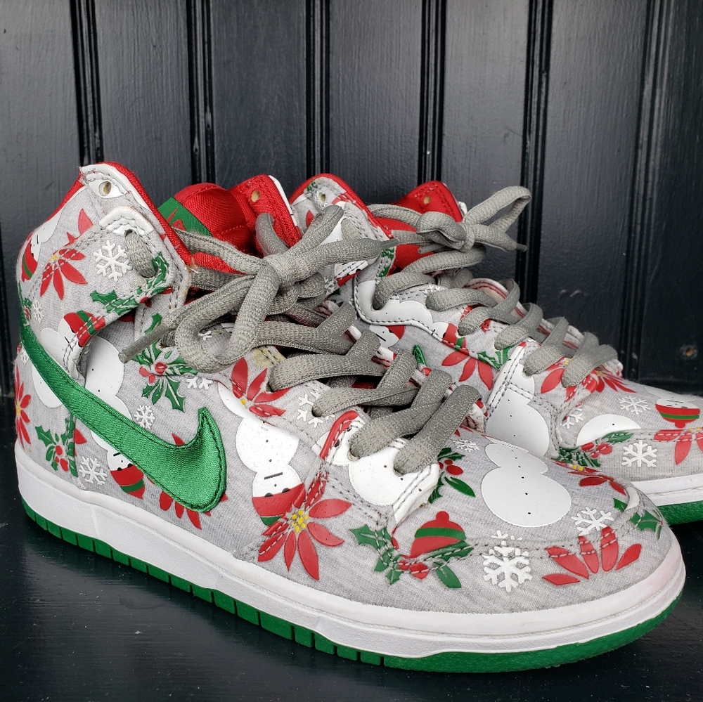 Nike sb dunk high ugly christmas sweater 6